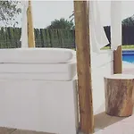 Cami De Merle Villa