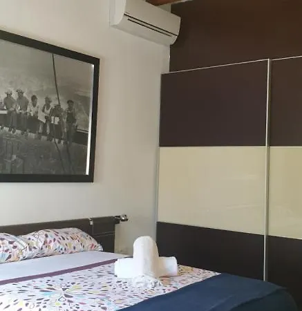 Cami De Merle فيلة